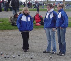 Mélanie LEMAIRE, Amandine BELLO et Christelle DESAILLOUD en pleine conférence à la Ligue d'Auvergne à YZEURE Mélanie LEMAIRE, Amandine BELLO et Christelle DESAILLOUD en pleine conférence à la Ligue d'Auvergne à YZEURE