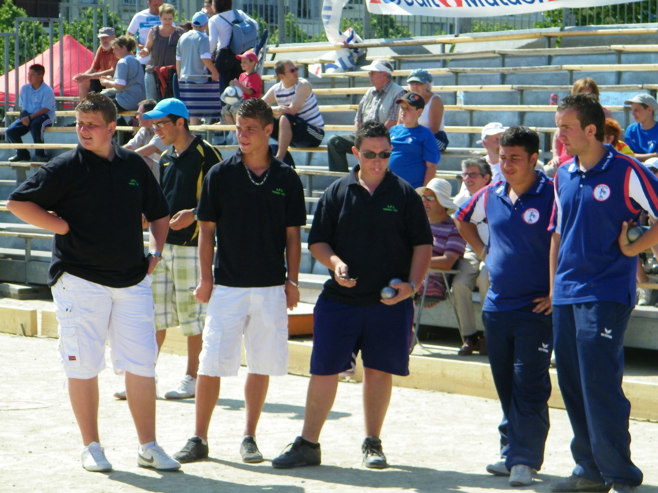 international valence 2010 037.JPG