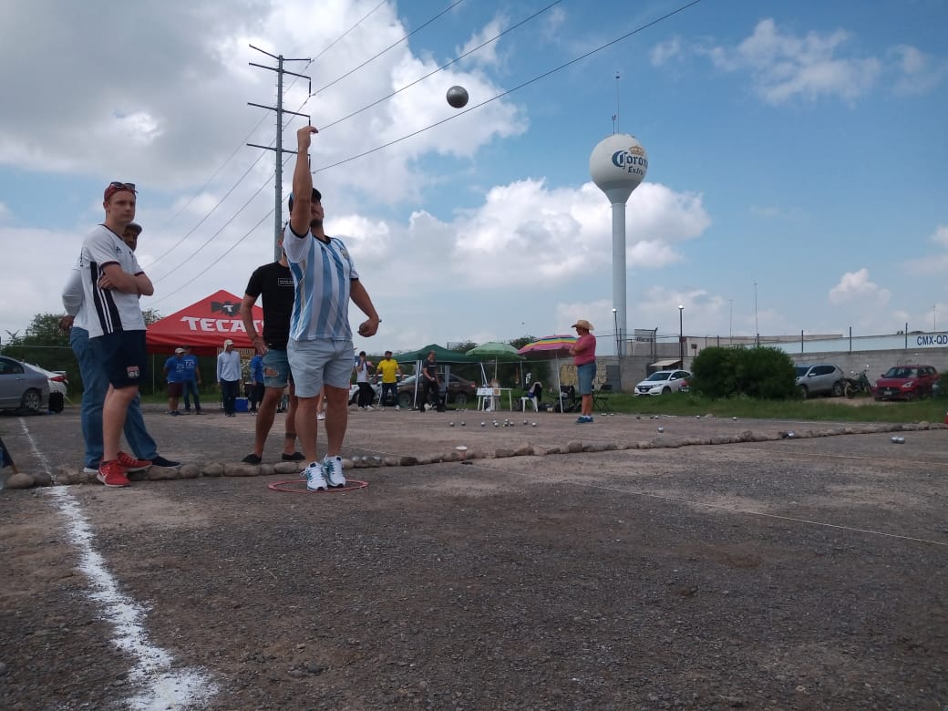 Tournoi à Querétaro, pour la fête national