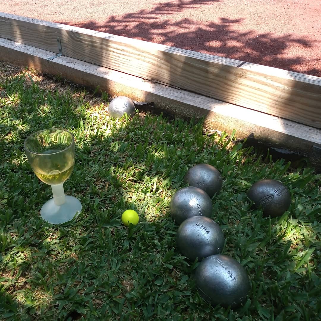 Vino y boules