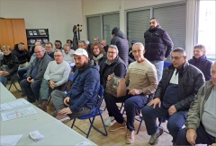 AG DU CLUB + PHOTO DU RESTO AG DU CLUB + PHOTO DU RESTO