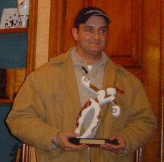 David NEANT, 1° joueur cérillois en 2007 avec 39 points, ici avec le trophée remis par le club. David NEANT, 1° joueur cérillois en 2007 avec 39 points, ici avec le trophée remis par le club.