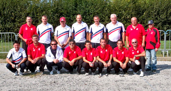 L'équipe de la SAGEM (en rouge) lors des Championnats de France 2009