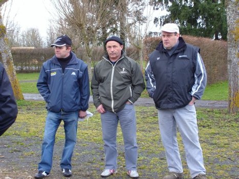 José SILVA (à gauche) et Alain ROSA (au centre) vainqueurs à Rocles