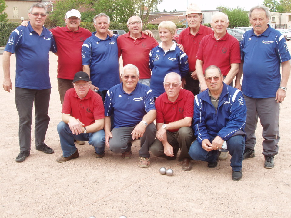 BELLERIVE  7 - COMMENTRY 4 ( VETERANS COUPE INTER - SOCIETES )