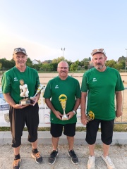 Vainqueur du concours Régional Triplette Vétéran à Romorantin (Bruno PETIT - Antonio MARQUES - Bertrand FARAGOUT de St Jean de la Ruelle CD 45) Vainqueur du concours Régional Triplette Vétéran à Romorantin (Bruno PETIT - Antonio MARQUES - Bertrand FARAGOUT de St Jean de la Ruelle CD 45)