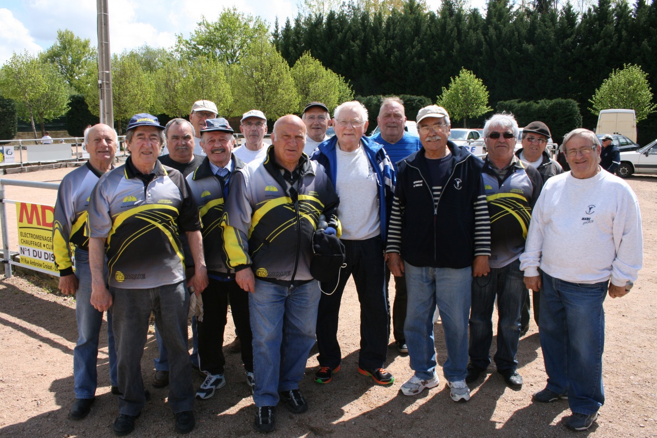2 mai 2013 vétérans A / Domérat A 2 mai 2013 vétérans A / Domérat A