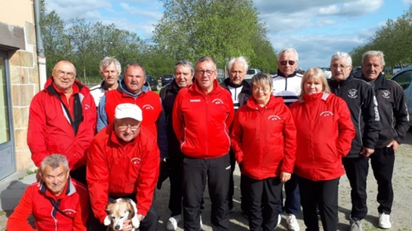 LES VÉTÉRANS (A) VICTORIEUX FACE A YZEURE EN CHAMPIONNAT DES CLUBS