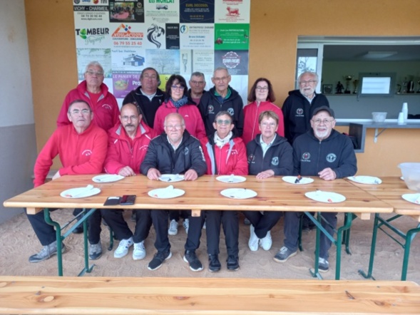 LES VÉTÉRANS (C) PROGRESSENT MAIS S'INCLINENT A SAINT CHRISTOPHE