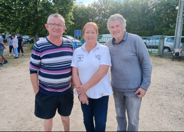 L'ÉQUIPE GRINCOURT REMPORTE LE CONCOURS VÉTÉRAN TRIPLETTE MIXTE