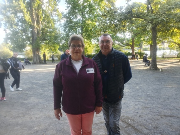 MARIE ANGE ET MICHEL REMPORTENT LE CONCOURS (C) DU CONCOURS DOUBLETTE DE VICHY PÉTANQUE