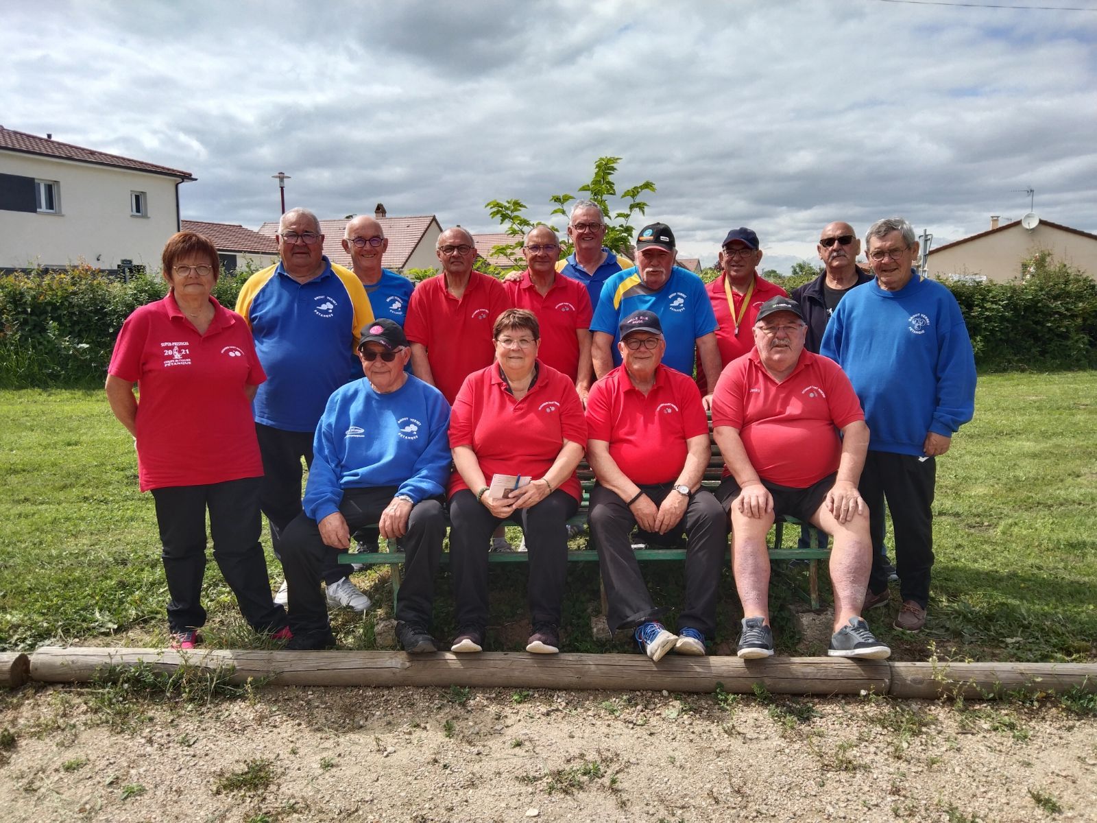 LES VÉTÉRANS (B) ENTAMENT BIEN LEURS MATCHS RETOUR EN GAGNANT FACE À BROUT VERNET EN CHAMPIONNAT DES CLUBS