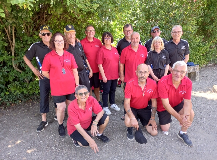 L'EQUIPE VÉTÉRAN (C) S'IMPOSE A SAULZET EN CHAMPIONNAT DES CLUBS