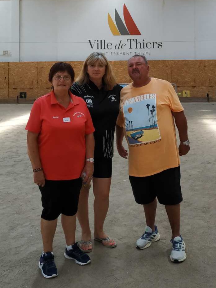 NICOLE ET ALAIN PERDENT APRÈS LES POULES AU CHALLENGE DOMINIQUE SAINT JOANIS À THIERS