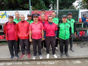 L'équipe SVCP 1 : Alfredo, Richard (Joueur et coach), Aziz, Roland, Sébastien, Patrick et l'équipe de MIlly La Forêt