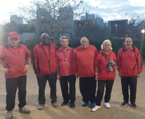 L'équipe SVCP 4 : Bruno (joueur et coach), Privat, Giuseppe, Didier, Linda et José