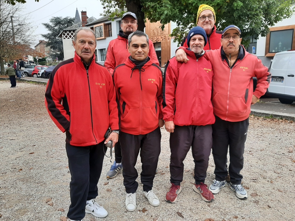 L'équipe SVCP 1 : Roland, Sébastien, Patrick, Richard, Didier (joueur et coach), et Aziz