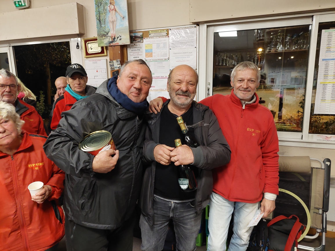 Le podium : Vincent (3ème), Christophe (1er) et Richard (2ème)