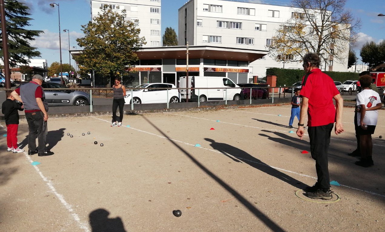 École de Pétanque 16.10.2024 École de Pétanque 16.10.2024