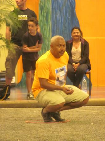 Marco, heureux de jouer dans le gymnase! Marco, heureux de jouer dans le gymnase!